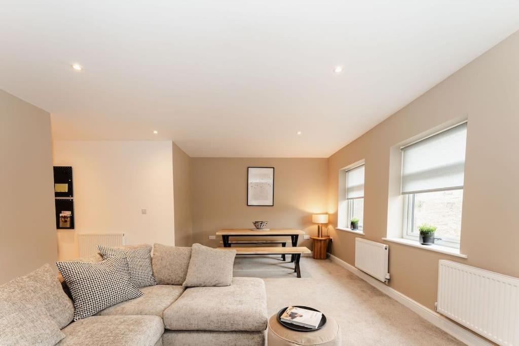 Boutique Apartment - Mazerystays Exley Buitenkant foto
