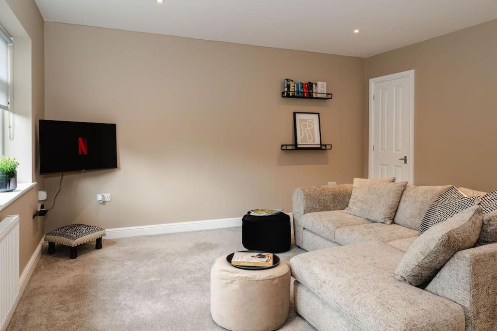 Boutique Apartment - Mazerystays Exley Buitenkant foto