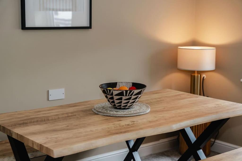 Boutique Apartment - Mazerystays Exley Buitenkant foto