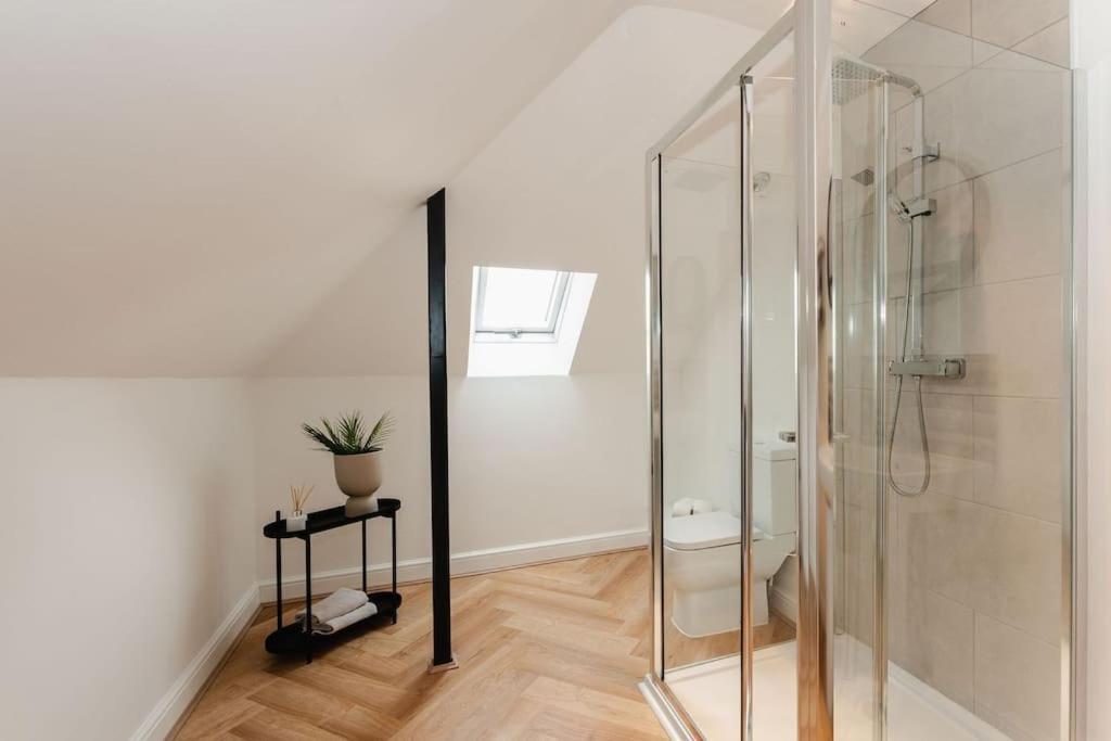 Boutique Apartment - Mazerystays Exley Buitenkant foto